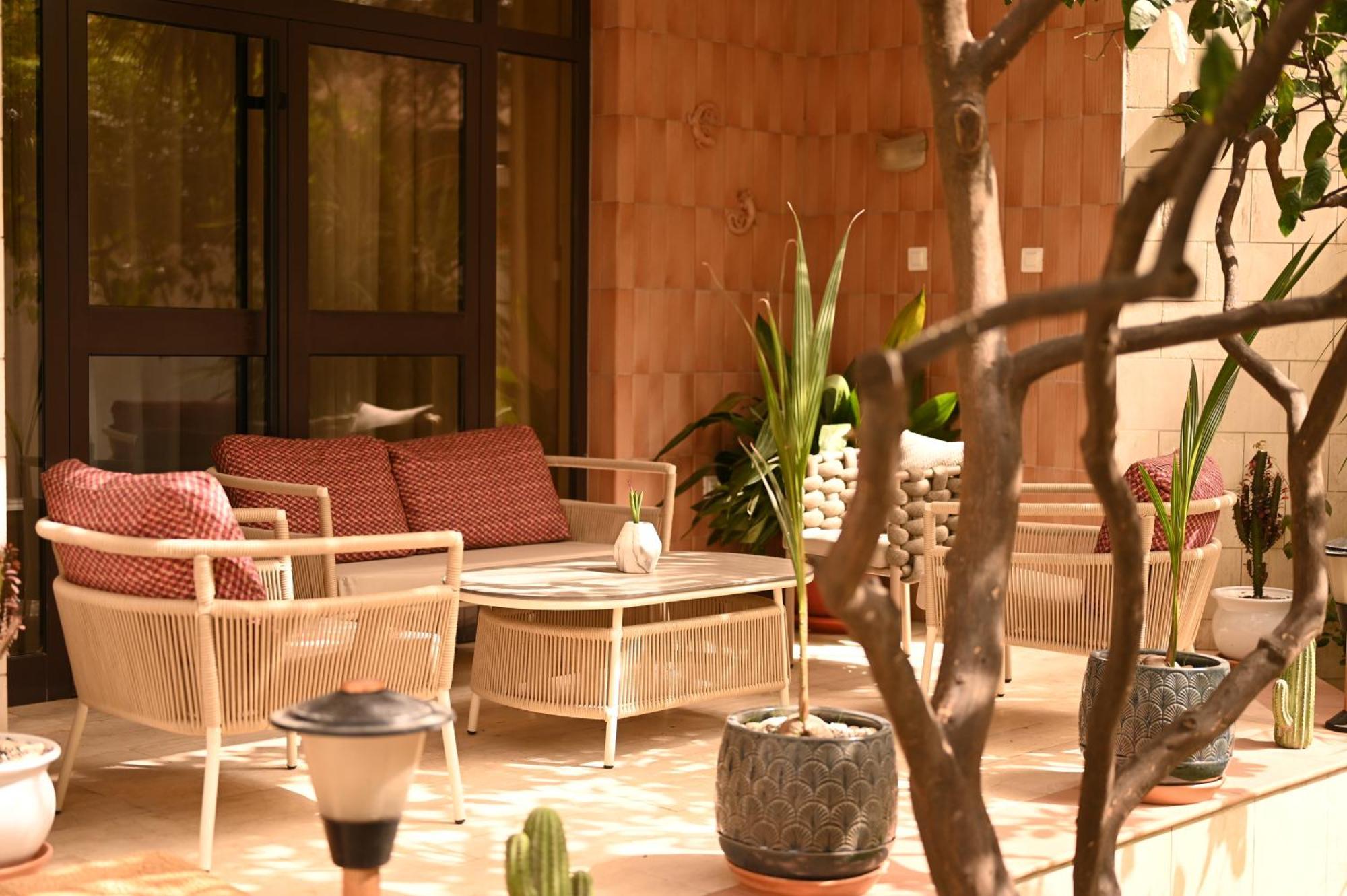 Niche Boutique Hotel Тирана Экстерьер фото