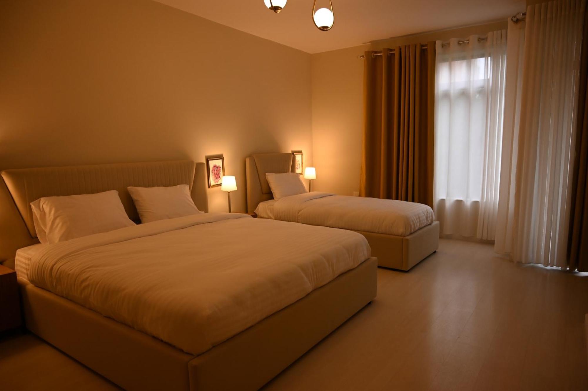 Niche Boutique Hotel Тирана Экстерьер фото