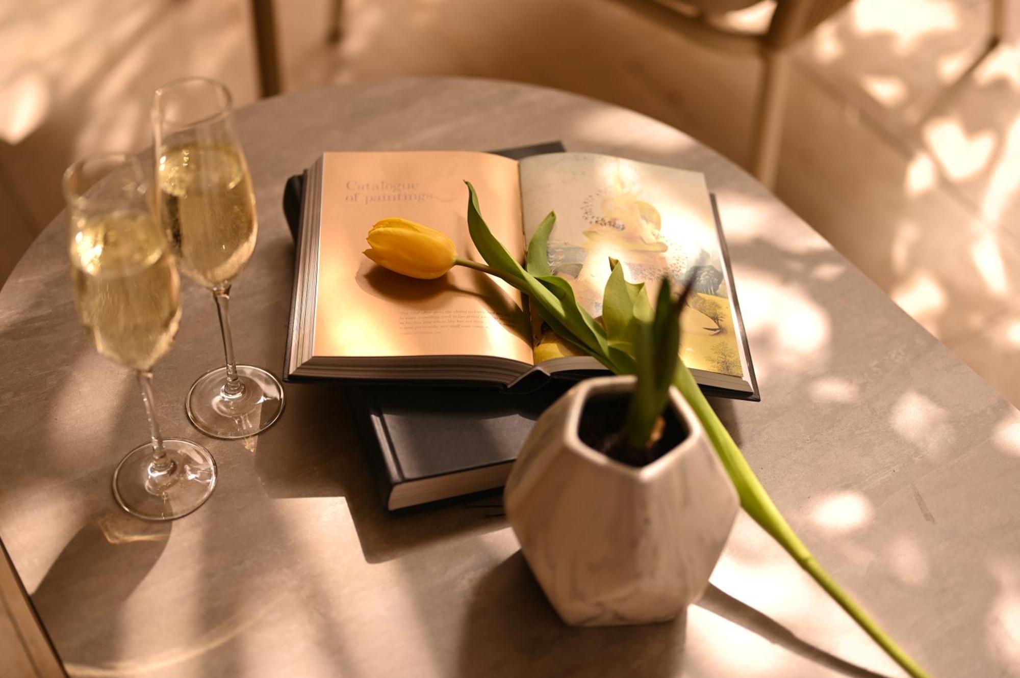 Niche Boutique Hotel Тирана Экстерьер фото