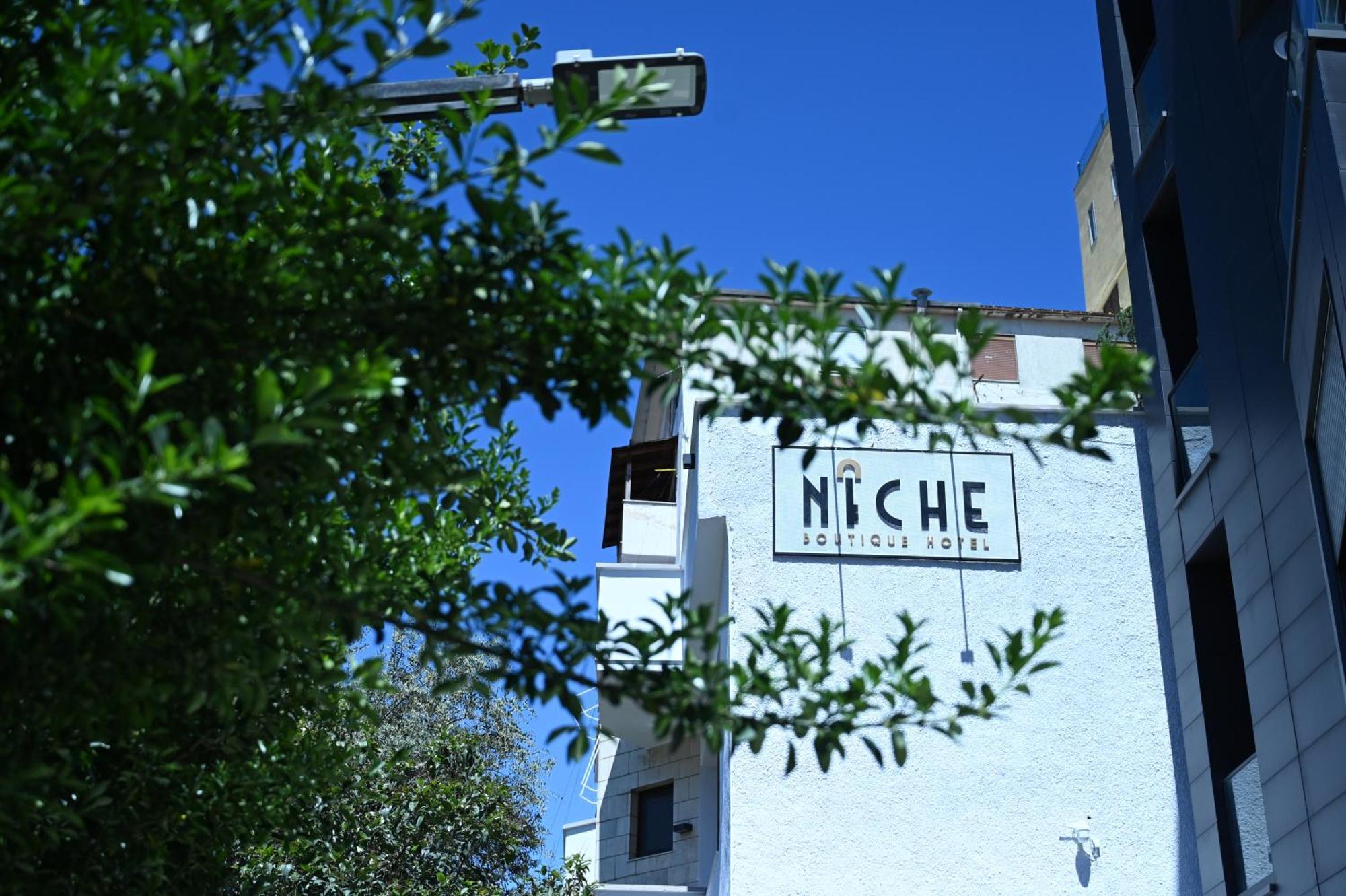 Niche Boutique Hotel Тирана Экстерьер фото